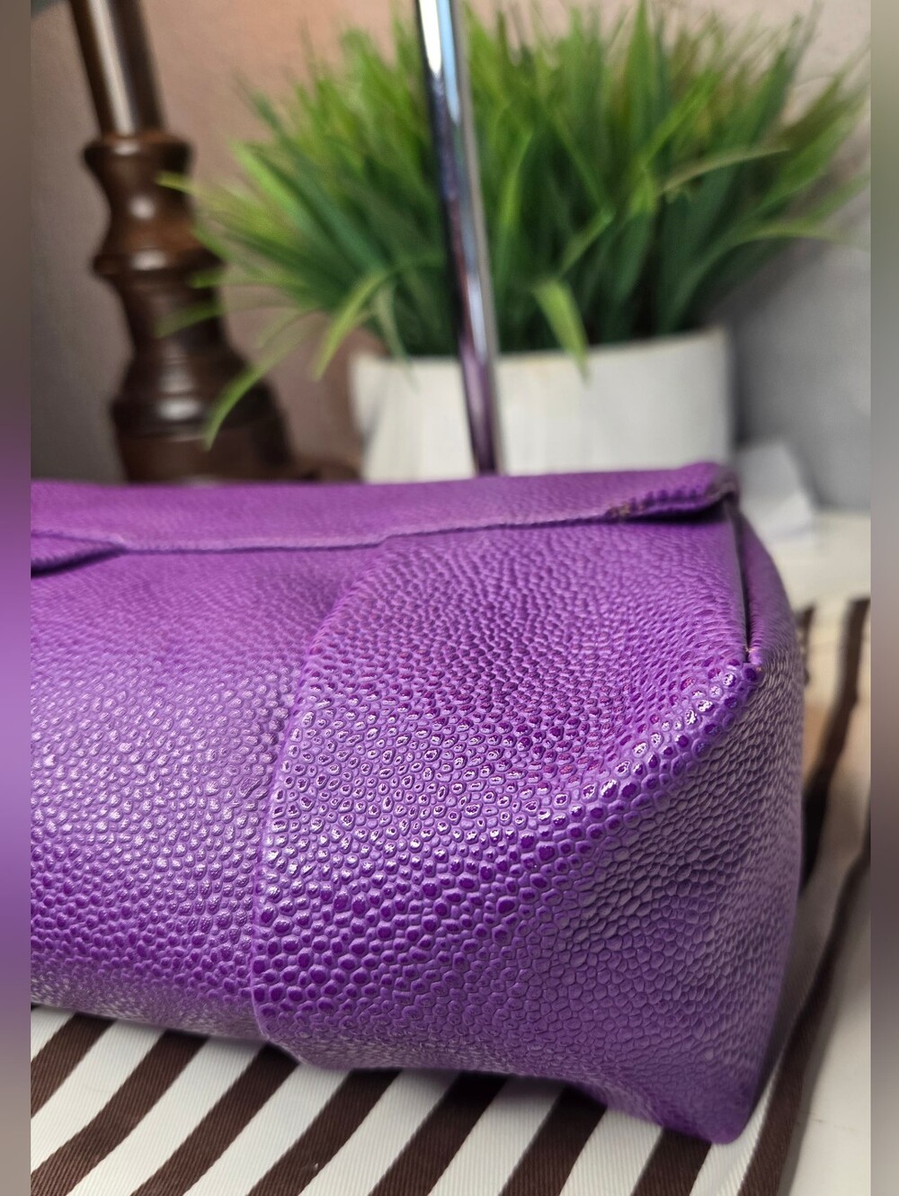 Henri Bendel Milliner Purple Pebbled Leather Chain Crossbody Shoulder Bag - Picture 11 of 16